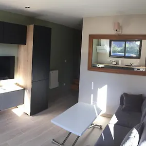 https://le-pave.hotels-rhonealpes.com
